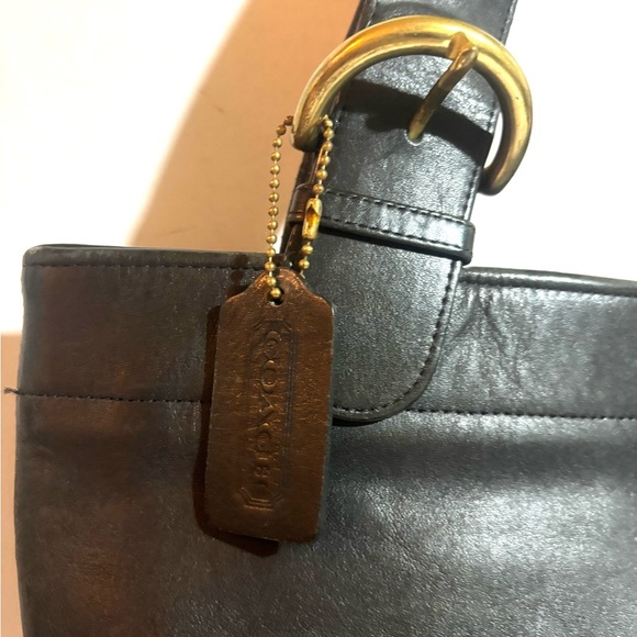Coach vintage black leather shoulder handbag - Picture 4 of 8